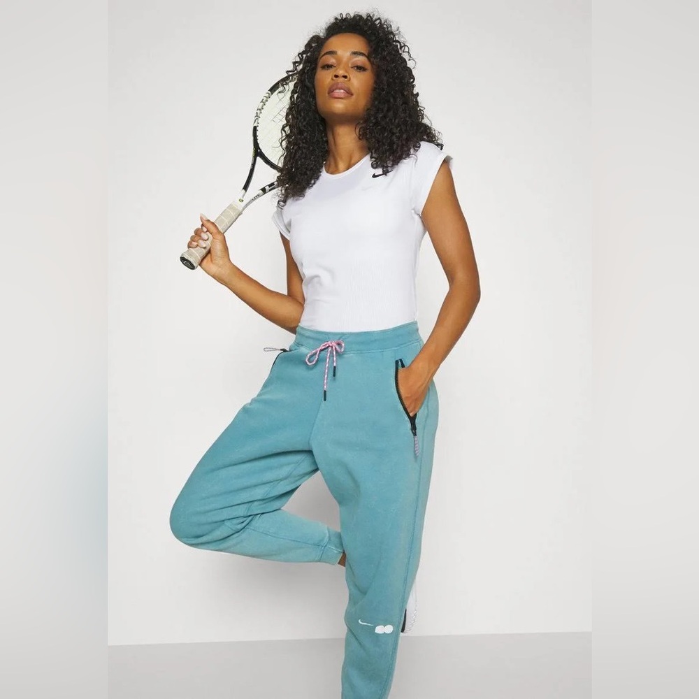 Nike Women's Naomi Osaka Teal Jogger Pants size small